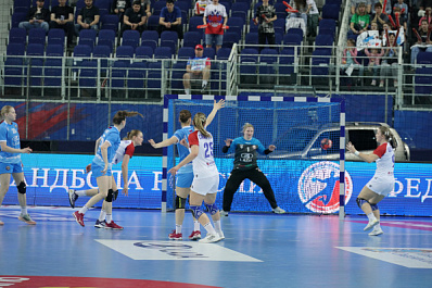 Тольяттинские гандболистки опустились на четвертую строчку турнирной таблицы