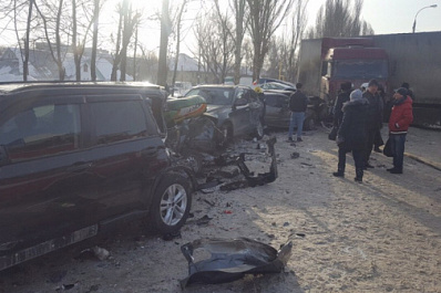 Фура протаранила 16 машин в Самаре