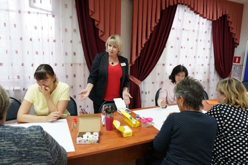 Наука любить: в Самарской губернии активно развивают школы приемных родителей