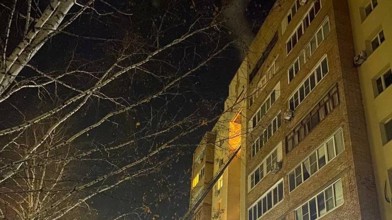 В Самаре загорелась квартира в многоэтажке на Арцыбушевской