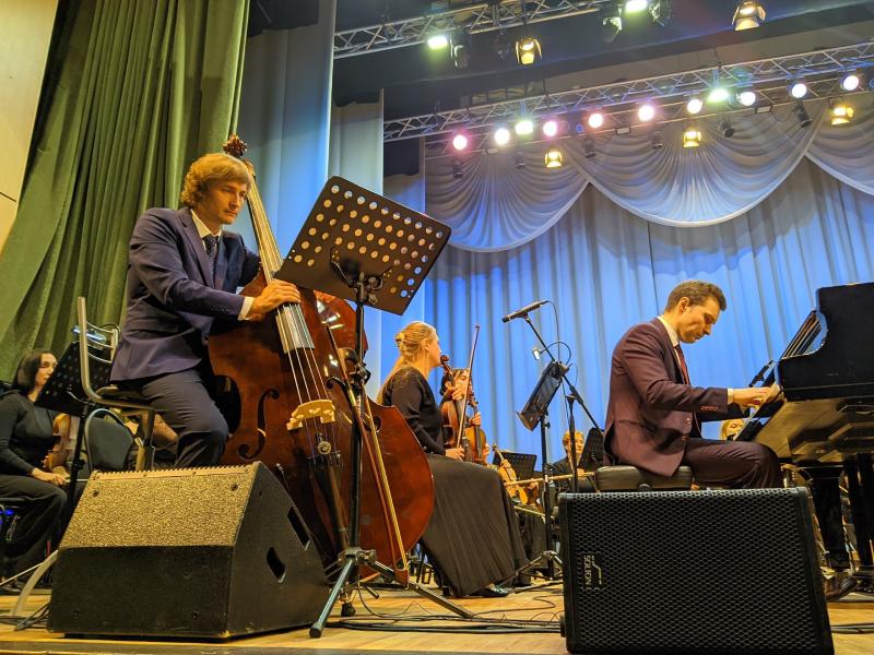 В Тольятти выступило джаз-трио Александра Маслова из Питера