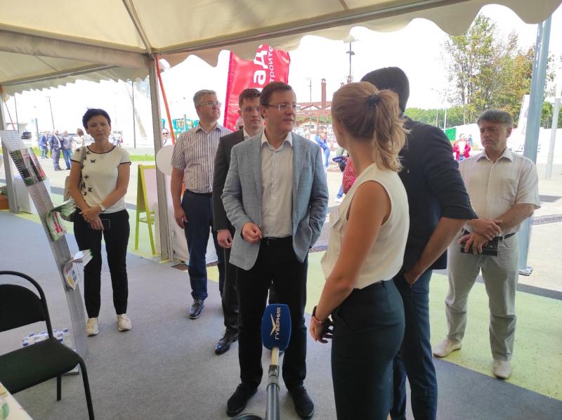 Игры, спортивные состязания, выставки и показательные выступления: как Самара отмечает двойной праздник