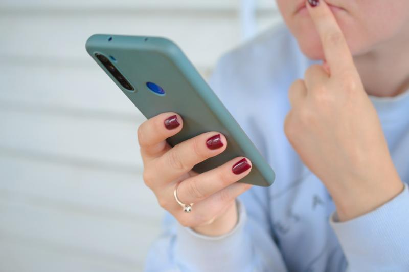 Юрист рассказал, что нельзя делать, если пришли деньги от незнакомца