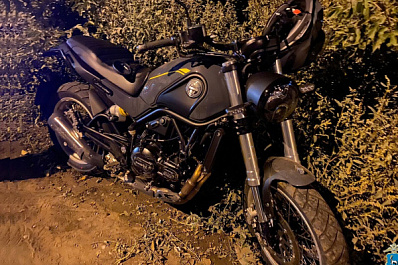 В Самаре легковушка влетела в мотоцикл