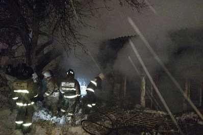 Три человека погибли в крупном пожаре в Ленинском районе Самары