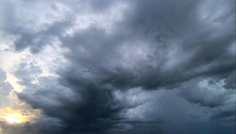 Метеочувствительным приготовиться: огромное облако плазмы движется от Солнца к Земле