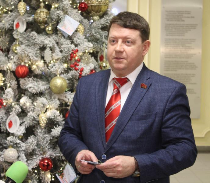 Депутаты Самарской губернской думы исполняют желания детей Снежного