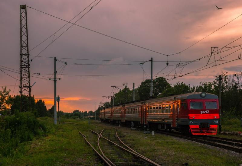 В Самаре со 2 по 5 августа 2021 года изменили расписание скоростного поезда "Ласточка" и других электричек