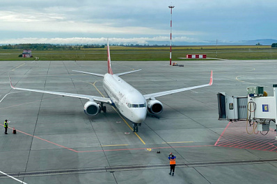 Рейс из Екатеринбурга в Самару прибыл с опозданием на пять часов