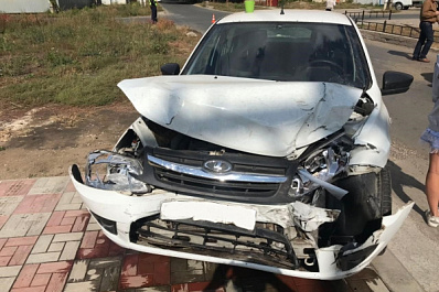 В Самаре две автоледи устроили аварию