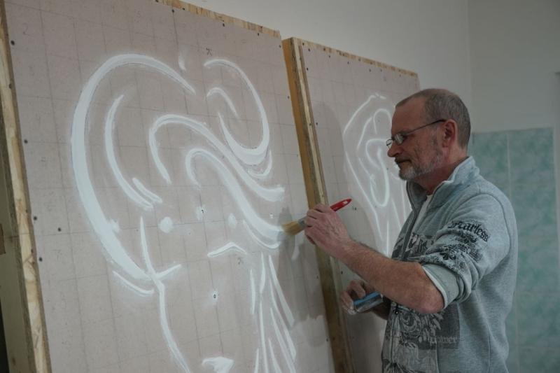 Выпускник "Школы героев" помогает другим ветеранам СВО осваивать новую профессию в рамках проекта "Возрождение"