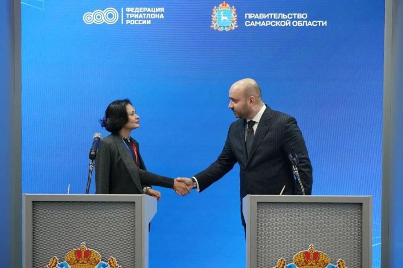 В Самаре на форуме "Россия – спортивная держава" Вячеслав Федорищев подписал соглашения о развитии различных видов спорта