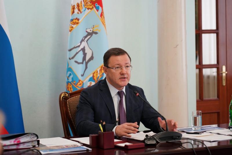 Дмитрий Азаров поднял тему увеличения бюджетных мест в вузах на федеральном уровне