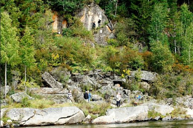 В годовщину подвига Валерия Грушина на месте его гибели побывал межрегиональный туристский отряд