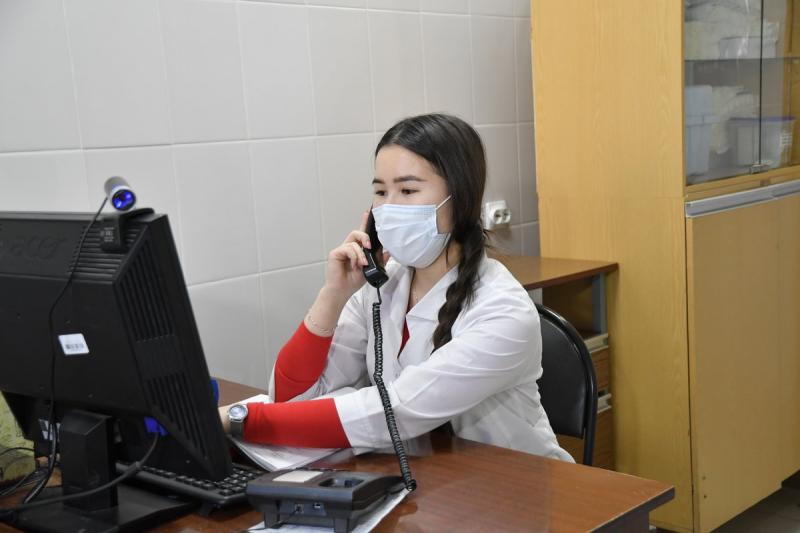 Коронавирусом заразилось ещё 8 817 россиян