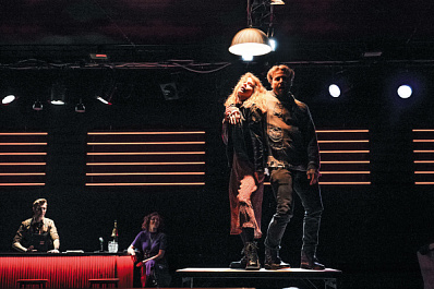 Многослойная история: Самарский театр драмы представил спектакль Дмитрия Крестьянкина в Москве