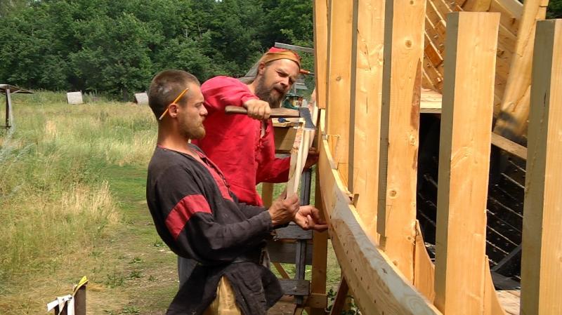 Самарские богатыри готовятся отправиться на ладьях в "Путь Рюрика"