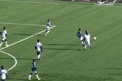 На стадионе "Металлург" в минувшие выходные разыграли "Кубок дружбы"