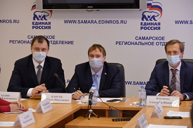 Молодые депутаты получают новые знания 