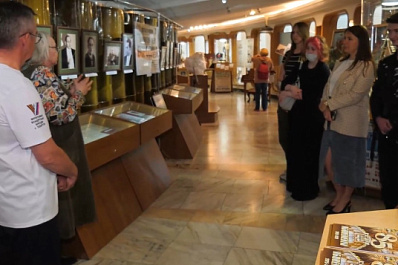 В Самарской филармонии прошла встреча с участниками автопробега "Маршрут памяти: единство сердец"