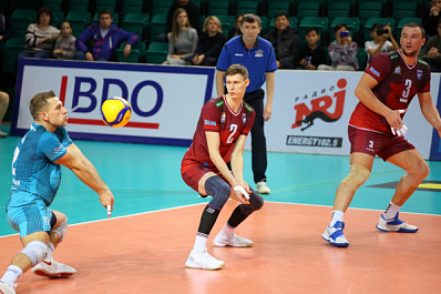 Волейбольная "Нова" проиграла в Новокуйбышевске