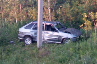 В Самарской области на трассе М5 "четырнадцатая" вылетела в кювет