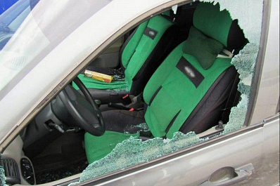 Полицейские Большечерниговского района задержали автовзломщиков