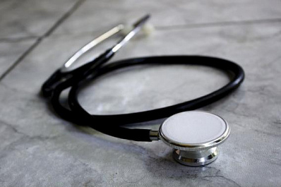 В Сызрани медсестра почти потеряла сознание после удара в висок