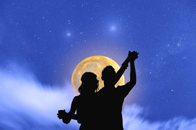 Любовный гороскоп на 18 февраля 2024 года: что обещают астрологи