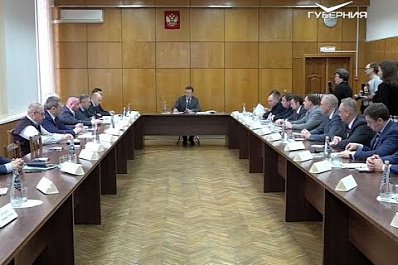Губернатор Дмитрий Азаров провёл совещание с руководителями крупнейших предприятий ОПК региона