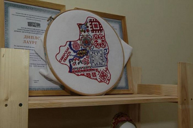 Мастерицы Самарской области вышили карту региона