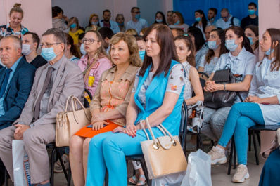 Куда пойти работать после медицинского вуза?