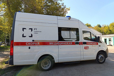 В Самарскую больницу № 5 доставили новые автомобили