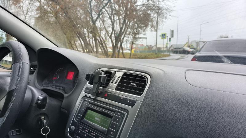 В Самаре водитель-нарушитель размахивал пистолетом