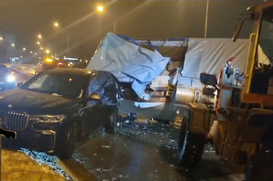 В Самарской области "ГАЗель" упала на BMW