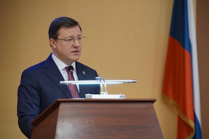 Дмитрий Азаров поздравил сотрудников прокуратуры с профессиональным праздником