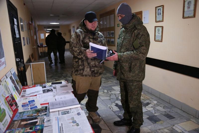 Самарские волонтеры бесплатно печатают учебные пособия для подготовки мобилизованных