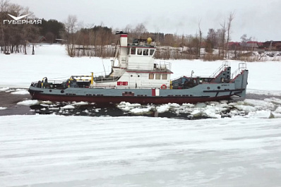 В Самарской области в акваторию волжских притоков вышел ледокол