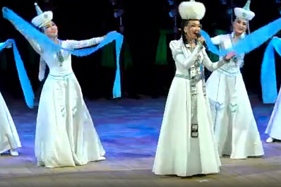 Чарующий национальный колорит: на самарской сцене выступили артисты Бурятского государственного театра