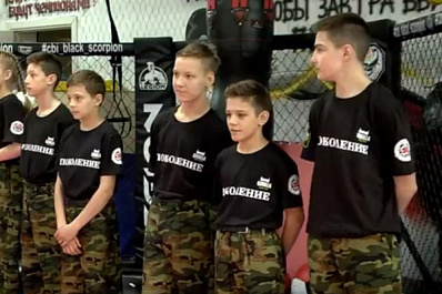 Титулованные бойцы ММА встретились с воспитанниками патриотических клубов региона