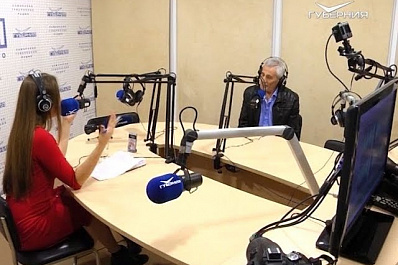 Главный индеец Советского Союза Гойко Митич заглянул в студию радио ГУБЕРНИЯ в Самаре