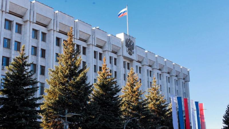 Вячеслав Федорищев поздравил жителей Самарской области с 1 Мая