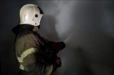 Локализован крупный пожар на рынке "Ракита" на ул. Магистральная в Самаре