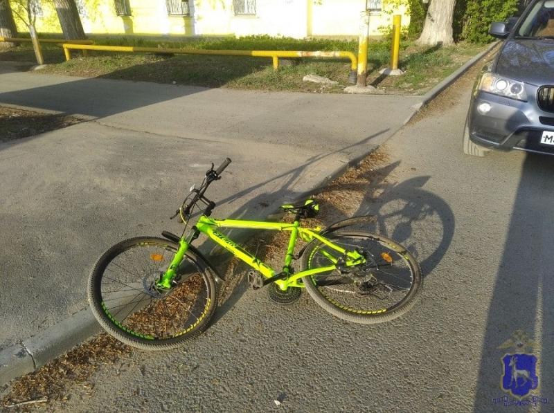 В Самаре водитель мопеда наехал на 70-летнего пешехода