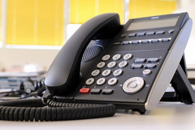 Дмитрий Азаров поручил организовать телефон горячей линии в Фонде капремонта региона