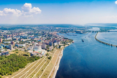 В Тольятти обновляют фасад здания театра "Дилижанс"
