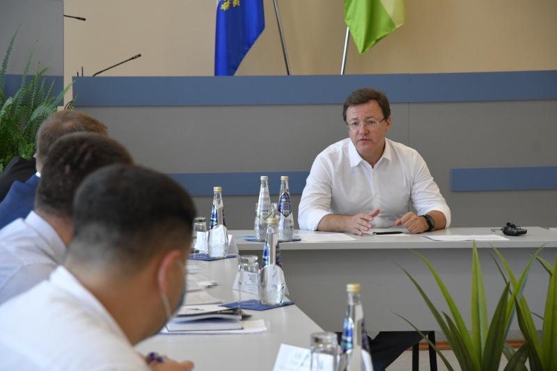 Губернатор Дмитрий Азаров провел в Красноярском районе выездное совещание, посвященное исполнению нацпроектов