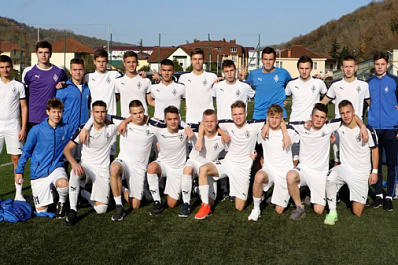 Юноши "Крыльев Советов" вышли в четвертьфинал первенства России