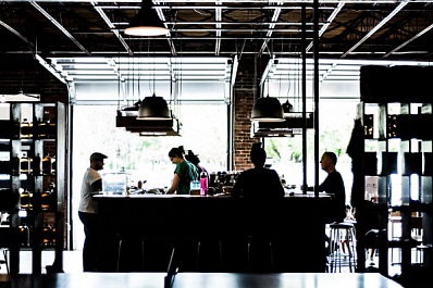 Рестораны и кафе получат помощь от государства