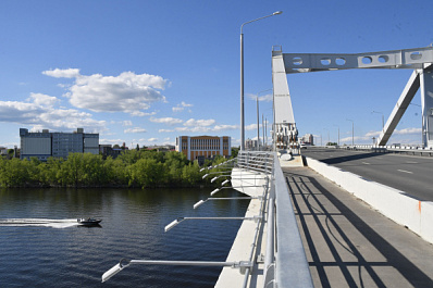 На Самарском мосту обновят навигацию за 4,6 млн рублей